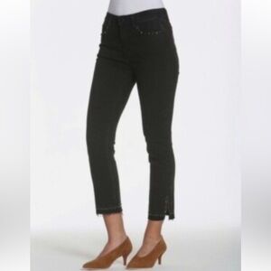 Driftwood Black Amelia Crop Jeans Studded Size 26 Raw Hem Stretch Denim